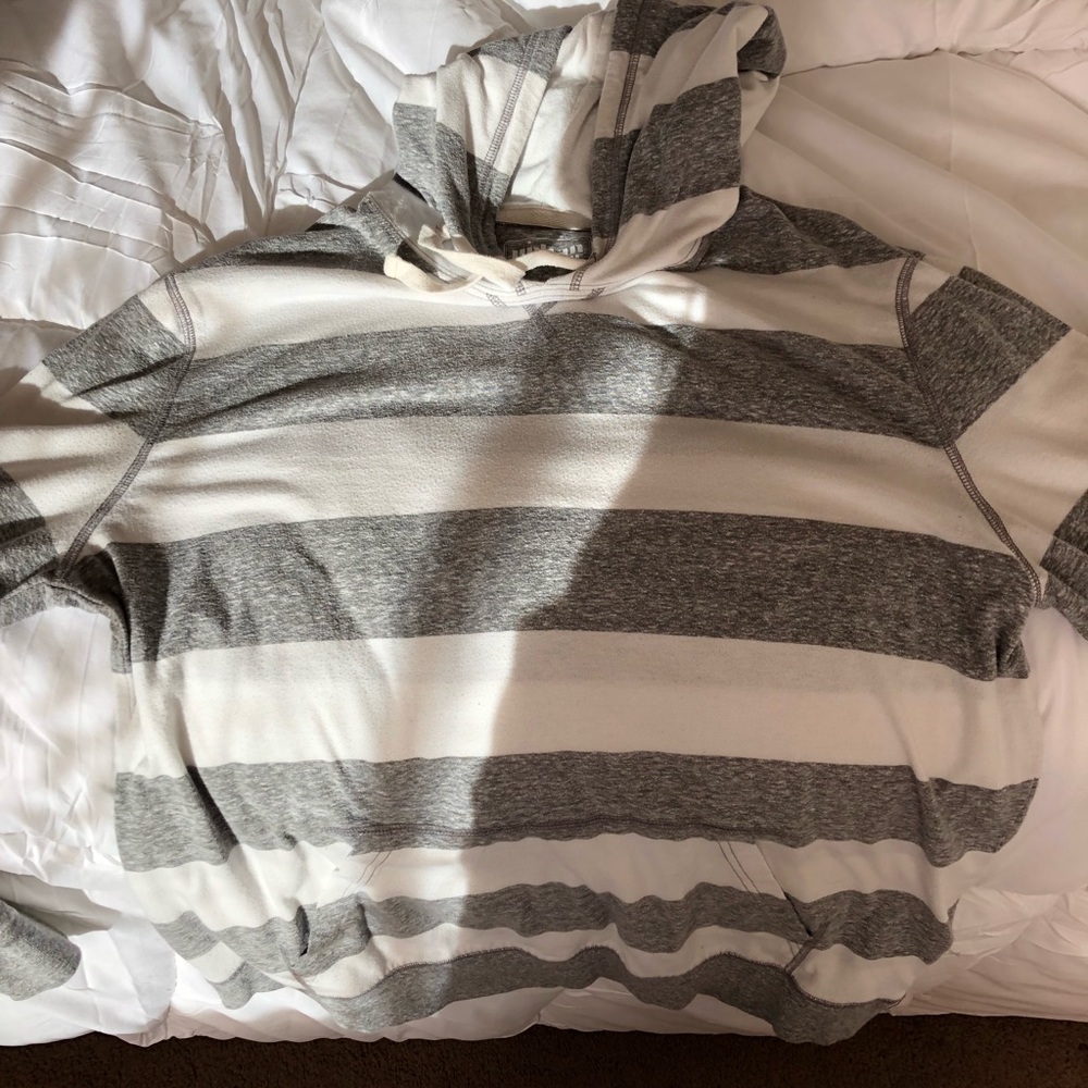 Awesome grey and white hoodie-Urban pipeline